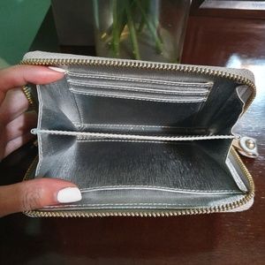 Vince Camuto Bags - Silver & Gold Vince Camuto wallet Vince Camuto Bags - Silver & Gold Vince Camuto wallet